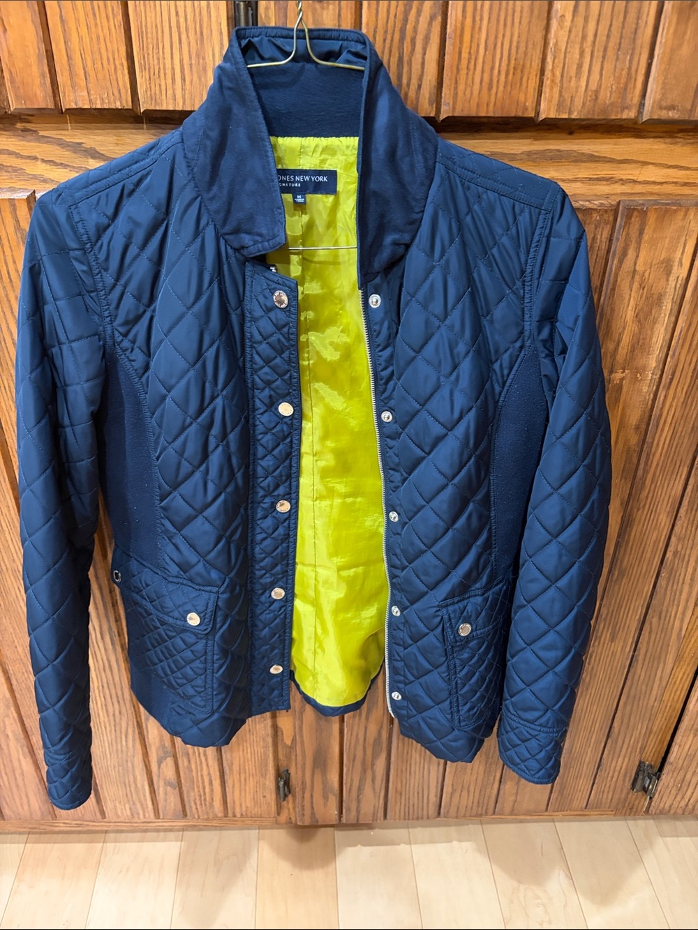 Jones New York Women's Quilted black guilted jacket with lime lining size M - Picture 1 of 5
